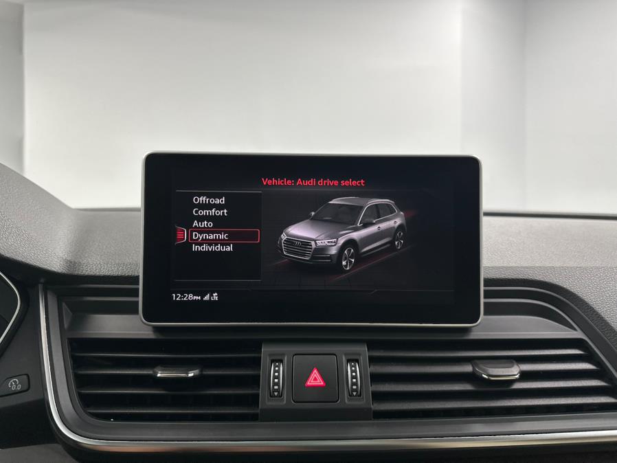 2018 Audi Q5 2.0 TFSI Tech Premium Plus, available for sale in Elizabeth, New Jersey | M Auto Group. Elizabeth, New Jersey 2018 Audi Q5 2.0 TFSI Tech Premium Plus, available for sale in Elizabeth, New Jersey | M Auto Group. Elizabeth, New Jersey