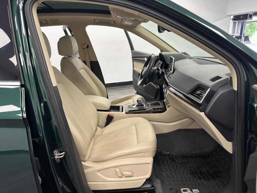 2018 Audi Q5 2.0 TFSI Tech Premium Plus, available for sale in Elizabeth, New Jersey | M Auto Group. Elizabeth, New Jersey 2018 Audi Q5 2.0 TFSI Tech Premium Plus, available for sale in Elizabeth, New Jersey | M Auto Group. Elizabeth, New Jersey