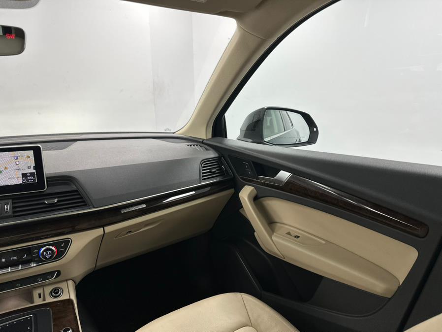 2018 Audi Q5 2.0 TFSI Tech Premium Plus, available for sale in Elizabeth, New Jersey | M Auto Group. Elizabeth, New Jersey 2018 Audi Q5 2.0 TFSI Tech Premium Plus, available for sale in Elizabeth, New Jersey | M Auto Group. Elizabeth, New Jersey