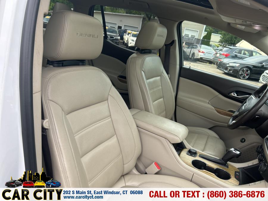 2017 GMC Acadia AWD 4dr Denali, available for sale in East Windsor, Connecticut | Car City LLC. East Windsor, Connecticut 2017 GMC Acadia AWD 4dr Denali, available for sale in East Windsor, Connecticut | Car City LLC. East Windsor, Connecticut
