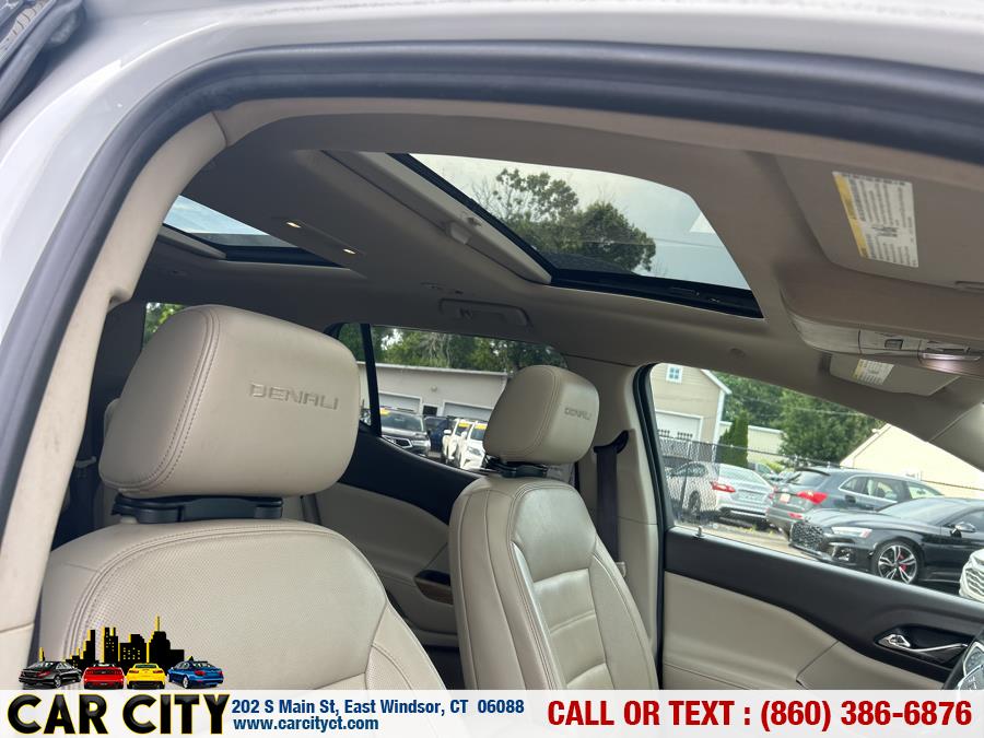 2017 GMC Acadia AWD 4dr Denali, available for sale in East Windsor, Connecticut | Car City LLC. East Windsor, Connecticut 2017 GMC Acadia AWD 4dr Denali, available for sale in East Windsor, Connecticut | Car City LLC. East Windsor, Connecticut