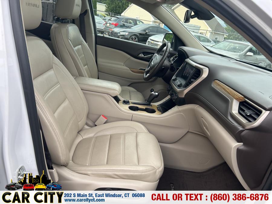 2017 GMC Acadia AWD 4dr Denali, available for sale in East Windsor, Connecticut | Car City LLC. East Windsor, Connecticut 2017 GMC Acadia AWD 4dr Denali, available for sale in East Windsor, Connecticut | Car City LLC. East Windsor, Connecticut