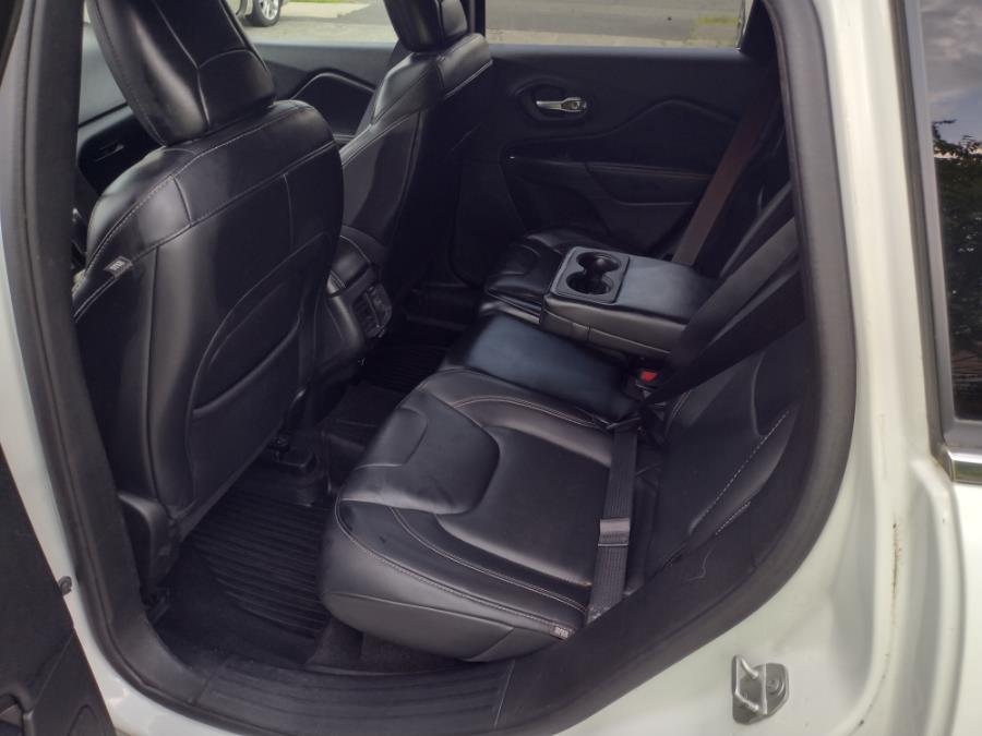 2016 Jeep Cherokee 4WD 4dr Limited, available for sale in Chicopee, Massachusetts | Matts Auto Mall LLC. Chicopee, Massachusetts 2016 Jeep Cherokee 4WD 4dr Limited, available for sale in Chicopee, Massachusetts | Matts Auto Mall LLC. Chicopee, Massachusetts