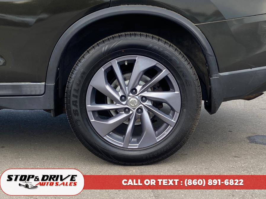 2015 Nissan Rogue AWD 4dr SL, available for sale in East Windsor, Connecticut | Stop & Drive Auto Sales. East Windsor, Connecticut 2015 Nissan Rogue AWD 4dr SL, available for sale in East Windsor, Connecticut | Stop & Drive Auto Sales. East Windsor, Connecticut