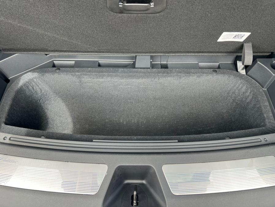 2024 Cadillac LYRIQ Luxury 450E RWD, available for sale in Daly City, California | Green Light Auto Wholesale. Daly City, California 2024 Cadillac LYRIQ Luxury 450E RWD, available for sale in Daly City, California | Green Light Auto Wholesale. Daly City, California