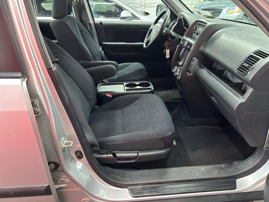 2005 Honda Cr-v LX Sport Utility 4D, available for sale in Garfield, New Jersey | Urban Motors Collection. Garfield, New Jersey 2005 Honda Cr-v LX Sport Utility 4D, available for sale in Garfield, New Jersey | Urban Motors Collection. Garfield, New Jersey