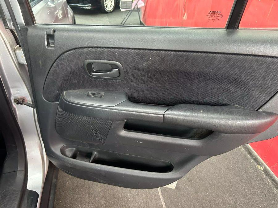 2005 Honda Cr-v LX Sport Utility 4D, available for sale in Garfield, New Jersey | Urban Motors Collection. Garfield, New Jersey 2005 Honda Cr-v LX Sport Utility 4D, available for sale in Garfield, New Jersey | Urban Motors Collection. Garfield, New Jersey