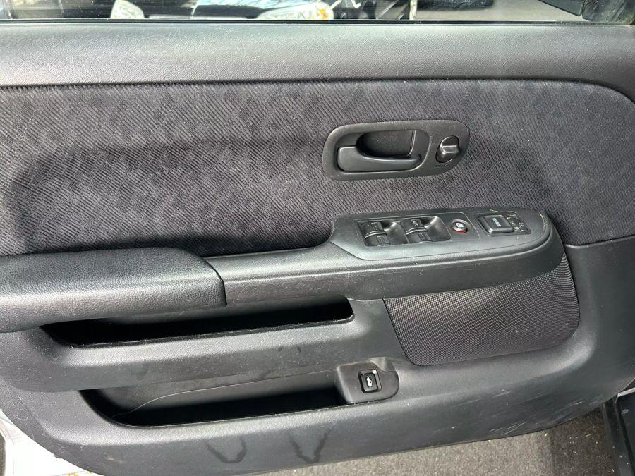 2005 Honda Cr-v LX Sport Utility 4D, available for sale in Garfield, New Jersey | Urban Motors Collection. Garfield, New Jersey 2005 Honda Cr-v LX Sport Utility 4D, available for sale in Garfield, New Jersey | Urban Motors Collection. Garfield, New Jersey