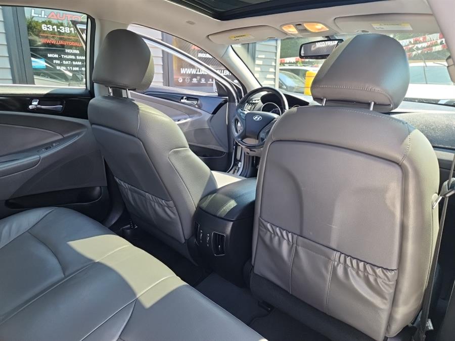 2013 Hyundai Sonata 4dr Sdn 2.4L Auto SE, available for sale in Islip, New York | L.I. Auto Gallery. Islip, New York 2013 Hyundai Sonata 4dr Sdn 2.4L Auto SE, available for sale in Islip, New York | L.I. Auto Gallery. Islip, New York
