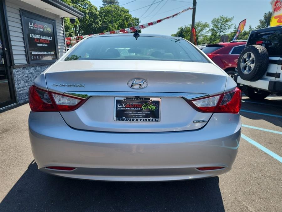 2013 Hyundai Sonata 4dr Sdn 2.4L Auto SE, available for sale in Islip, New York | L.I. Auto Gallery. Islip, New York 2013 Hyundai Sonata 4dr Sdn 2.4L Auto SE, available for sale in Islip, New York | L.I. Auto Gallery. Islip, New York