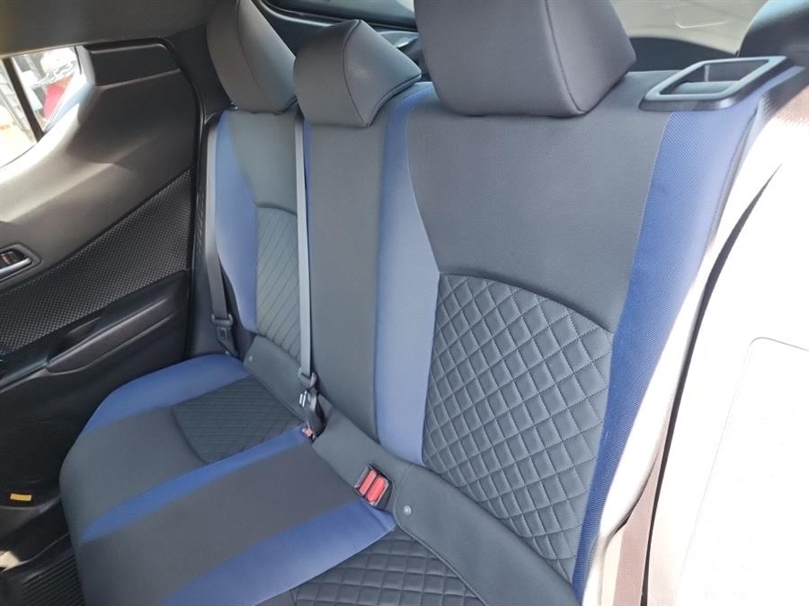 2020 Toyota C-HR LE FWD (Natl), available for sale in Islip, New York | L.I. Auto Gallery. Islip, New York 2020 Toyota C-HR LE FWD (Natl), available for sale in Islip, New York | L.I. Auto Gallery. Islip, New York
