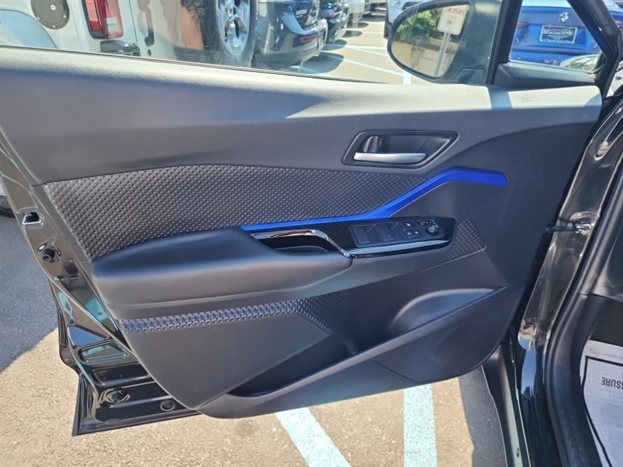 2020 Toyota C-HR LE FWD (Natl), available for sale in Islip, New York | L.I. Auto Gallery. Islip, New York 2020 Toyota C-HR LE FWD (Natl), available for sale in Islip, New York | L.I. Auto Gallery. Islip, New York