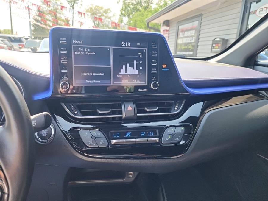 2020 Toyota C-HR LE FWD (Natl), available for sale in Islip, New York | L.I. Auto Gallery. Islip, New York 2020 Toyota C-HR LE FWD (Natl), available for sale in Islip, New York | L.I. Auto Gallery. Islip, New York