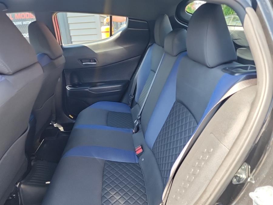 2020 Toyota C-HR LE FWD (Natl), available for sale in Islip, New York | L.I. Auto Gallery. Islip, New York 2020 Toyota C-HR LE FWD (Natl), available for sale in Islip, New York | L.I. Auto Gallery. Islip, New York