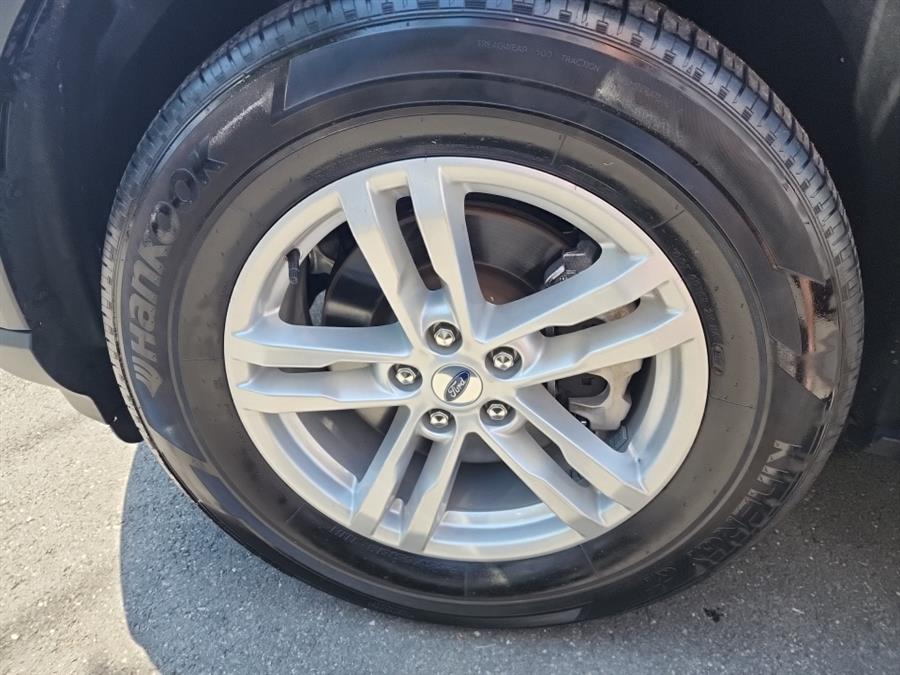 2022 Ford Explorer XLT 4WD, available for sale in Islip, New York | L.I. Auto Gallery. Islip, New York 2022 Ford Explorer XLT 4WD, available for sale in Islip, New York | L.I. Auto Gallery. Islip, New York