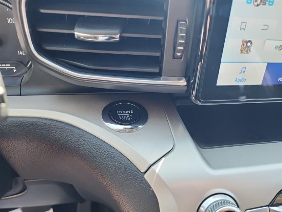 2022 Ford Explorer XLT 4WD, available for sale in Islip, New York | L.I. Auto Gallery. Islip, New York 2022 Ford Explorer XLT 4WD, available for sale in Islip, New York | L.I. Auto Gallery. Islip, New York
