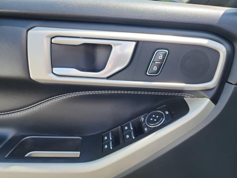 2022 Ford Explorer XLT 4WD, available for sale in Islip, New York | L.I. Auto Gallery. Islip, New York 2022 Ford Explorer XLT 4WD, available for sale in Islip, New York | L.I. Auto Gallery. Islip, New York