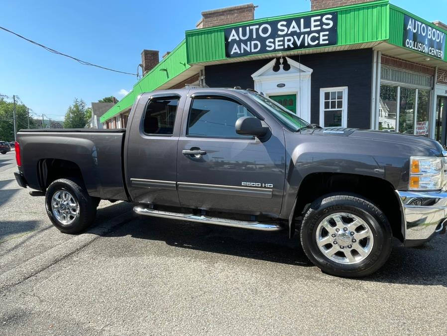 2011 Chevrolet Silverado 2500HD 4WD Ext Cab 144.2" LT, available for sale in New Milford, Connecticut | Faustos Auto Body and Repairs LLC. New Milford, Connecticut 2011 Chevrolet Silverado 2500HD 4WD Ext Cab 144.2" LT, available for sale in New Milford, Connecticut | Faustos Auto Body and Repairs LLC. New Milford, Connecticut