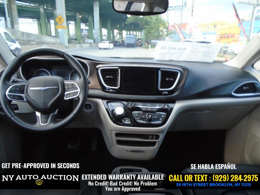 2017 Chrysler Pacifica Touring-L FWD, available for sale in Brooklyn, New York | NY Auto Auction. Brooklyn, New York 2017 Chrysler Pacifica Touring-L FWD, available for sale in Brooklyn, New York | NY Auto Auction. Brooklyn, New York
