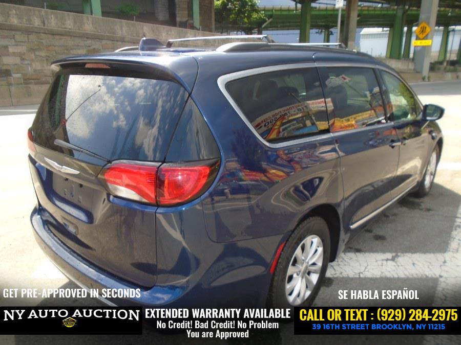 2017 Chrysler Pacifica Touring-L FWD, available for sale in Brooklyn, New York | NY Auto Auction. Brooklyn, New York 2017 Chrysler Pacifica Touring-L FWD, available for sale in Brooklyn, New York | NY Auto Auction. Brooklyn, New York