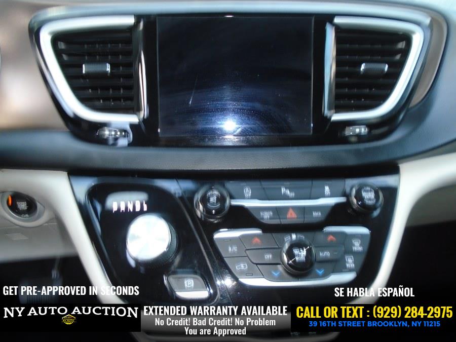 2017 Chrysler Pacifica Touring-L FWD, available for sale in Brooklyn, New York | NY Auto Auction. Brooklyn, New York 2017 Chrysler Pacifica Touring-L FWD, available for sale in Brooklyn, New York | NY Auto Auction. Brooklyn, New York