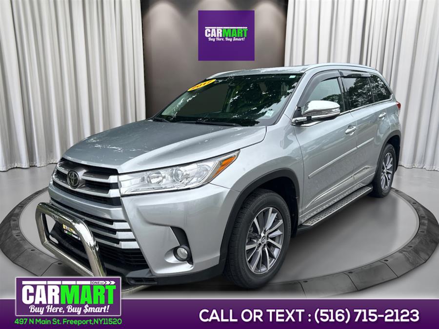 Used 2017 Toyota Highlander in Freeport, New York | Carmart One LLC. Freeport, New York