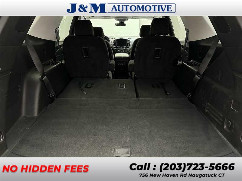 2020 Chevrolet Traverse LT Cloth, available for sale in Naugatuck, Connecticut | J&M Automotive Sls&Svc LLC. Naugatuck, Connecticut 2020 Chevrolet Traverse LT Cloth, available for sale in Naugatuck, Connecticut | J&M Automotive Sls&Svc LLC. Naugatuck, Connecticut