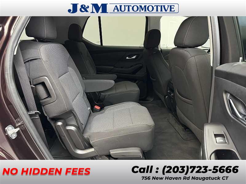2020 Chevrolet Traverse LT Cloth, available for sale in Naugatuck, Connecticut | J&M Automotive Sls&Svc LLC. Naugatuck, Connecticut 2020 Chevrolet Traverse LT Cloth, available for sale in Naugatuck, Connecticut | J&M Automotive Sls&Svc LLC. Naugatuck, Connecticut