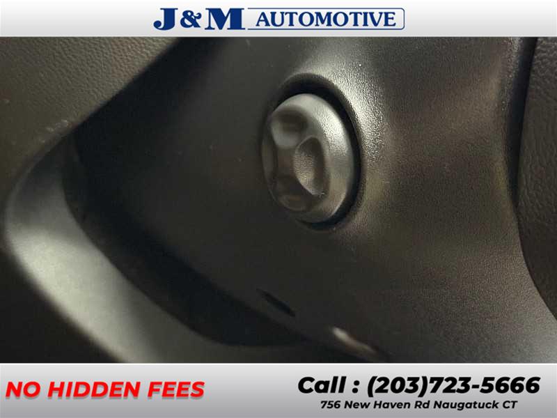 2018 Chevrolet Traverse Premier, available for sale in Naugatuck, Connecticut | J&M Automotive Sls&Svc LLC. Naugatuck, Connecticut 2018 Chevrolet Traverse Premier, available for sale in Naugatuck, Connecticut | J&M Automotive Sls&Svc LLC. Naugatuck, Connecticut