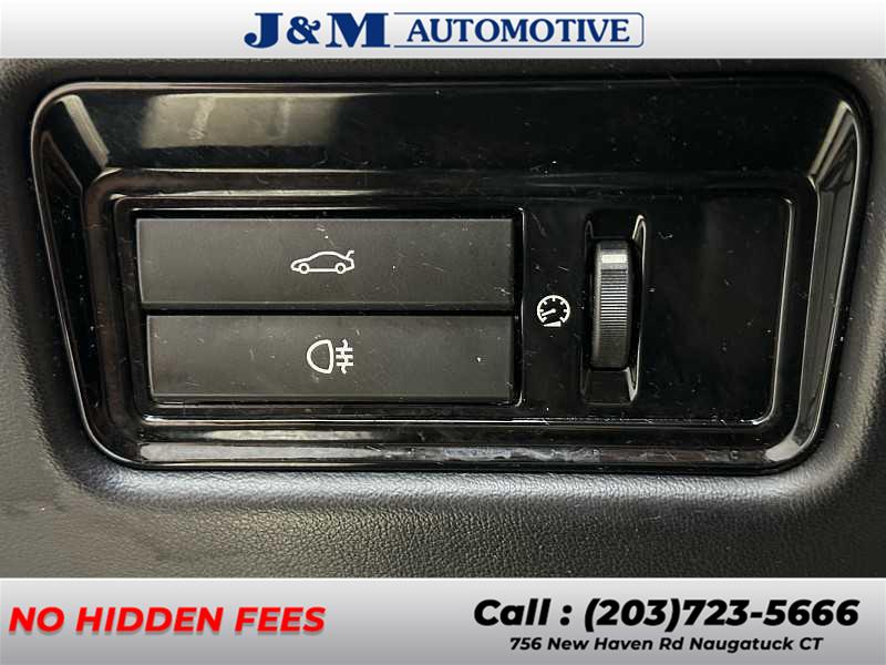 2013 Jaguar Xj , available for sale in Naugatuck, Connecticut | J&M Automotive Sls&Svc LLC. Naugatuck, Connecticut 2013 Jaguar Xj , available for sale in Naugatuck, Connecticut | J&M Automotive Sls&Svc LLC. Naugatuck, Connecticut