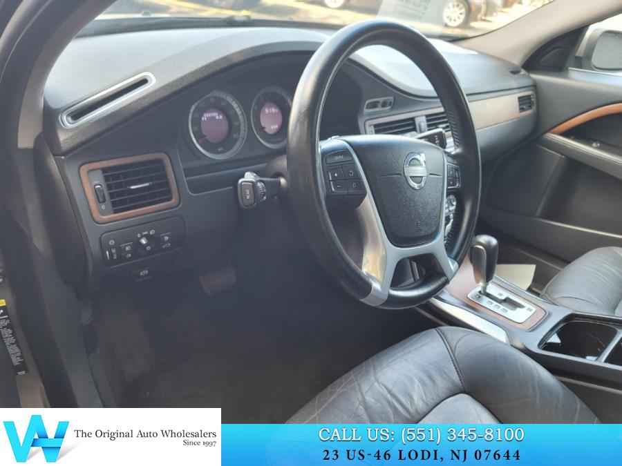 2010 Volvo S80 4dr Sdn I6 FWD, available for sale in Lodi, New Jersey | AW Auto & Truck Wholesalers, Inc. Lodi, New Jersey 2010 Volvo S80 4dr Sdn I6 FWD, available for sale in Lodi, New Jersey | AW Auto & Truck Wholesalers, Inc. Lodi, New Jersey