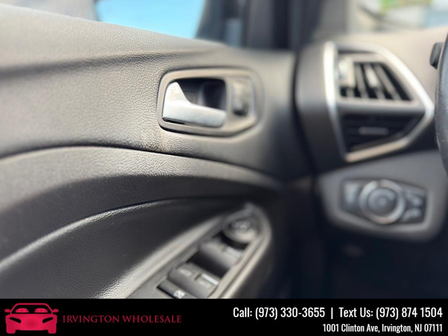 2013 Ford Escape FWD 4dr SEL, available for sale in Irvington, New Jersey | Irvington Wholesale Group. Irvington, New Jersey 2013 Ford Escape FWD 4dr SEL, available for sale in Irvington, New Jersey | Irvington Wholesale Group. Irvington, New Jersey