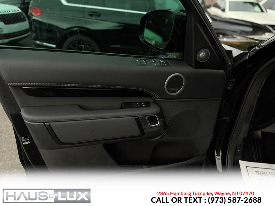 2022 Land Rover Discovery P360 HSE R-Dynamic, available for sale in Wayne, New Jersey | Haus of Lux. Wayne, New Jersey 2022 Land Rover Discovery P360 HSE R-Dynamic, available for sale in Wayne, New Jersey | Haus of Lux. Wayne, New Jersey
