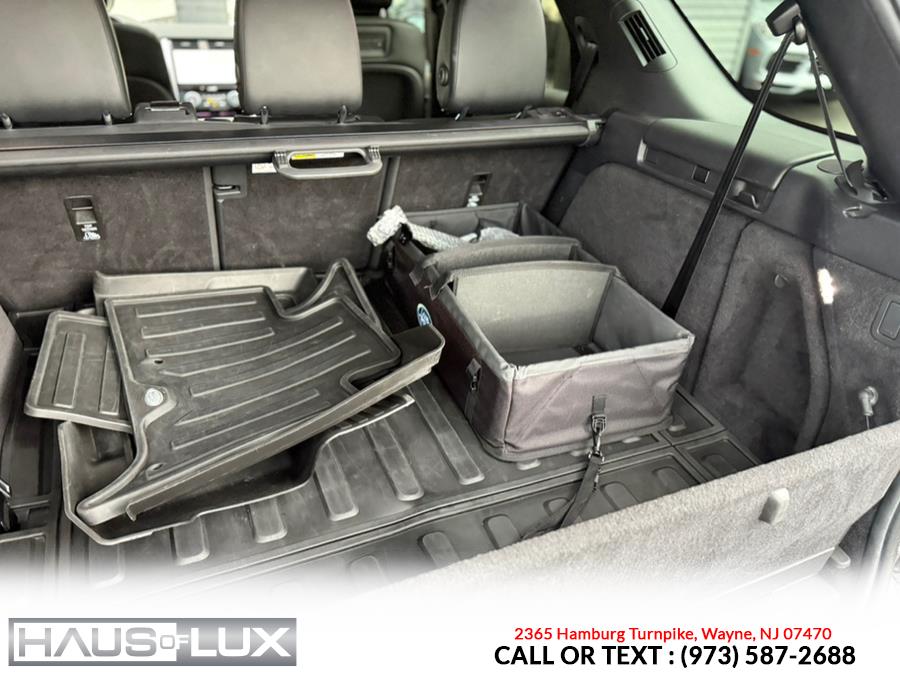 2022 Land Rover Discovery P360 HSE R-Dynamic, available for sale in Wayne, New Jersey | Haus of Lux. Wayne, New Jersey 2022 Land Rover Discovery P360 HSE R-Dynamic, available for sale in Wayne, New Jersey | Haus of Lux. Wayne, New Jersey