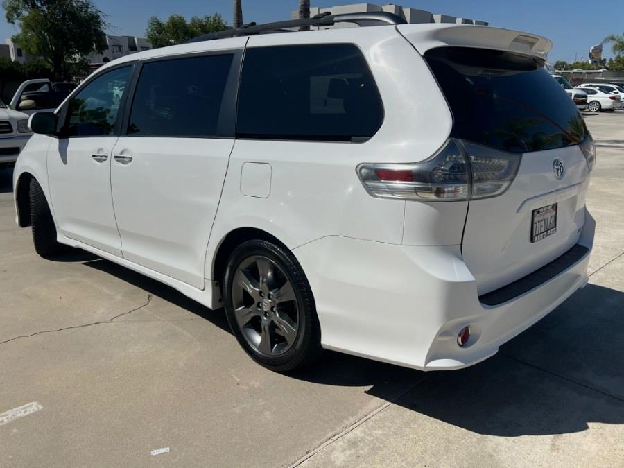 2016 Toyota Sienna 5dr 8-Pass Van SE Premium FWD (Natl), available for sale in Temecula, California | Auto Pro. Temecula, California 2016 Toyota Sienna 5dr 8-Pass Van SE Premium FWD (Natl), available for sale in Temecula, California | Auto Pro. Temecula, California