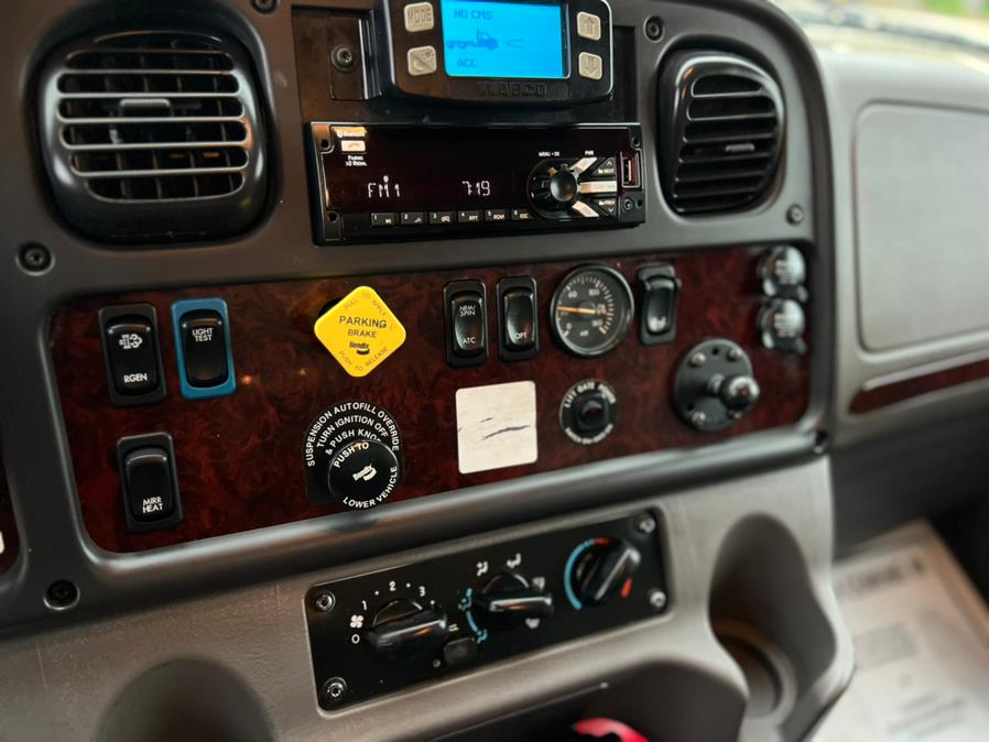 2021 Freightliner M2 106 26 FT THERMOKING T-1090 MORGAN BOX /MAXON LIFTGATE, available for sale in Paterson, New Jersey | Speedway Commercial Motors LLC. Paterson, New Jersey 2021 Freightliner M2 106 26 FT THERMOKING T-1090 MORGAN BOX /MAXON LIFTGATE, available for sale in Paterson, New Jersey | Speedway Commercial Motors LLC. Paterson, New Jersey