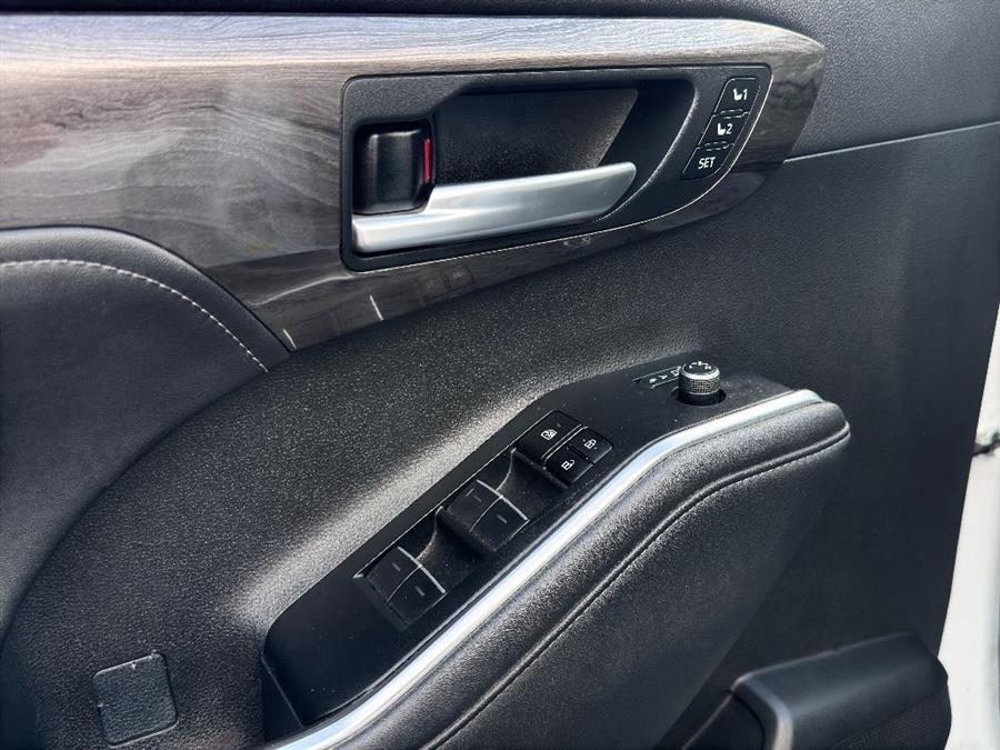 2023 Toyota Highlander Platinum, available for sale in Woodside, New York | Drive Central. Woodside, New York 2023 Toyota Highlander Platinum, available for sale in Woodside, New York | Drive Central. Woodside, New York