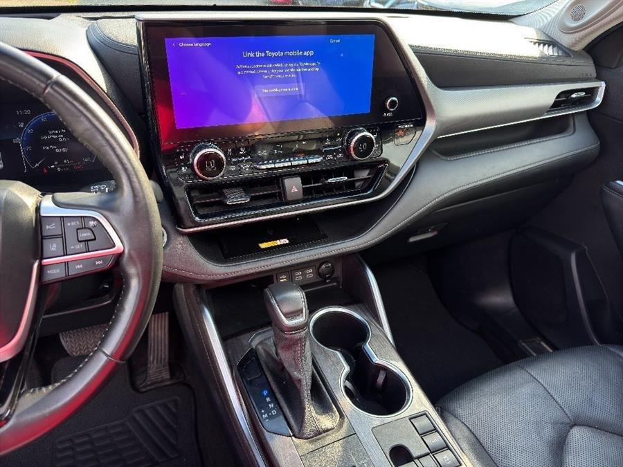 2023 Toyota Highlander Platinum, available for sale in Woodside, New York | Drive Central. Woodside, New York 2023 Toyota Highlander Platinum, available for sale in Woodside, New York | Drive Central. Woodside, New York