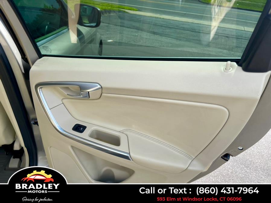 2015 Volvo XC60 T5 Platinum, available for sale in Windsor Locks, Connecticut | Bradley Motors Inc. Windsor Locks, Connecticut 2015 Volvo XC60 T5 Platinum, available for sale in Windsor Locks, Connecticut | Bradley Motors Inc. Windsor Locks, Connecticut