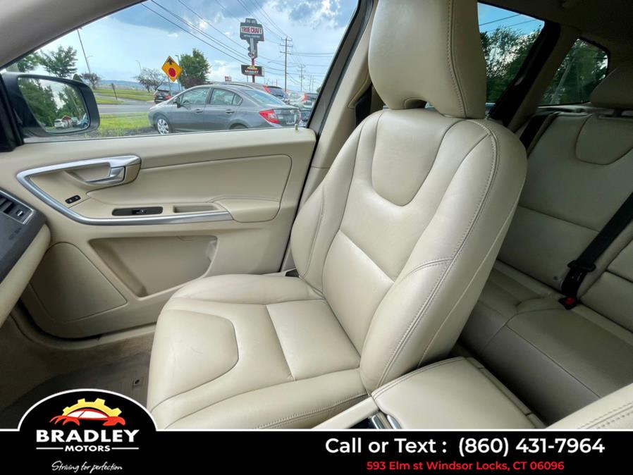 2015 Volvo XC60 T5 Platinum, available for sale in Windsor Locks, Connecticut | Bradley Motors Inc. Windsor Locks, Connecticut 2015 Volvo XC60 T5 Platinum, available for sale in Windsor Locks, Connecticut | Bradley Motors Inc. Windsor Locks, Connecticut