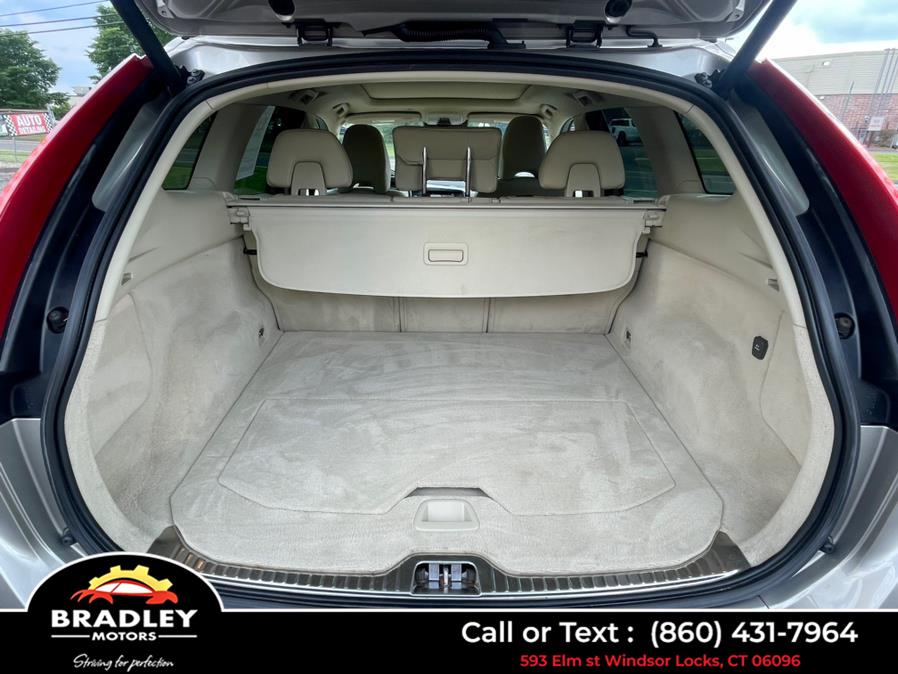 2015 Volvo XC60 T5 Platinum, available for sale in Windsor Locks, Connecticut | Bradley Motors Inc. Windsor Locks, Connecticut 2015 Volvo XC60 T5 Platinum, available for sale in Windsor Locks, Connecticut | Bradley Motors Inc. Windsor Locks, Connecticut