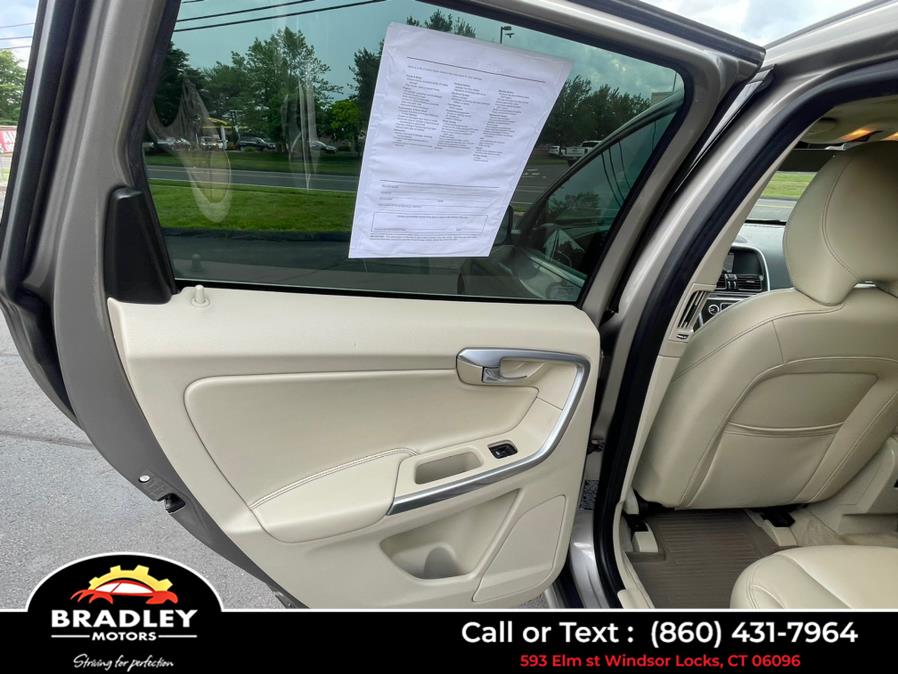 2015 Volvo XC60 T5 Platinum, available for sale in Windsor Locks, Connecticut | Bradley Motors Inc. Windsor Locks, Connecticut 2015 Volvo XC60 T5 Platinum, available for sale in Windsor Locks, Connecticut | Bradley Motors Inc. Windsor Locks, Connecticut