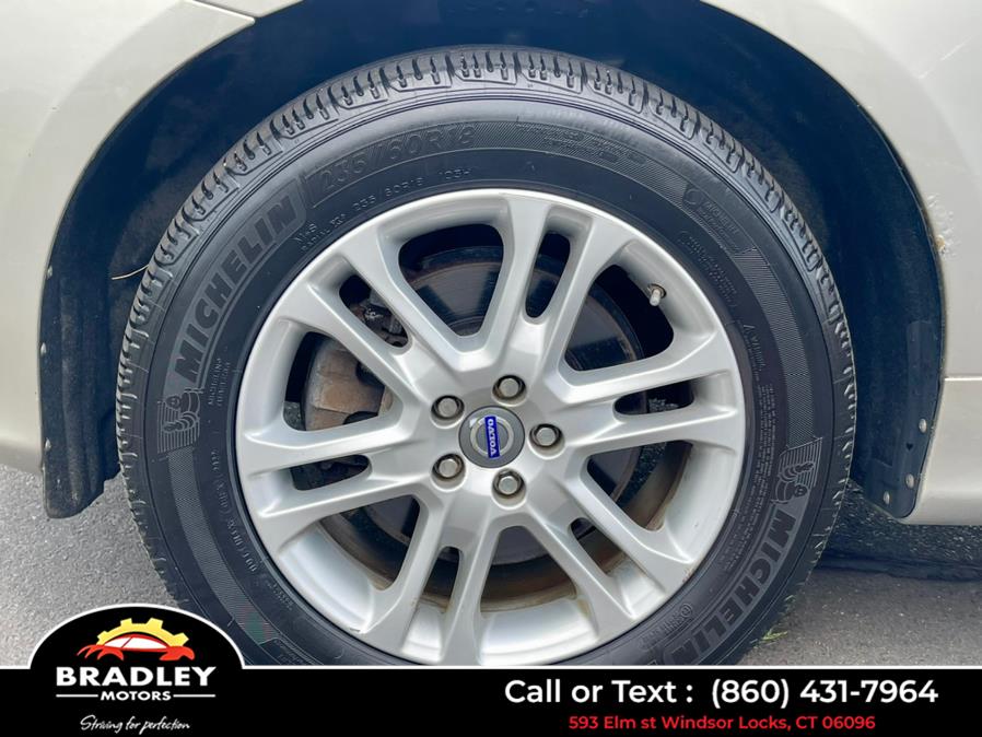 2015 Volvo XC60 T5 Platinum, available for sale in Windsor Locks, Connecticut | Bradley Motors Inc. Windsor Locks, Connecticut 2015 Volvo XC60 T5 Platinum, available for sale in Windsor Locks, Connecticut | Bradley Motors Inc. Windsor Locks, Connecticut