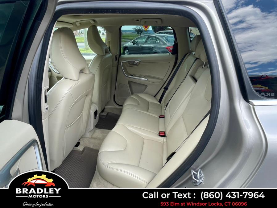 2015 Volvo XC60 T5 Platinum, available for sale in Windsor Locks, Connecticut | Bradley Motors Inc. Windsor Locks, Connecticut 2015 Volvo XC60 T5 Platinum, available for sale in Windsor Locks, Connecticut | Bradley Motors Inc. Windsor Locks, Connecticut
