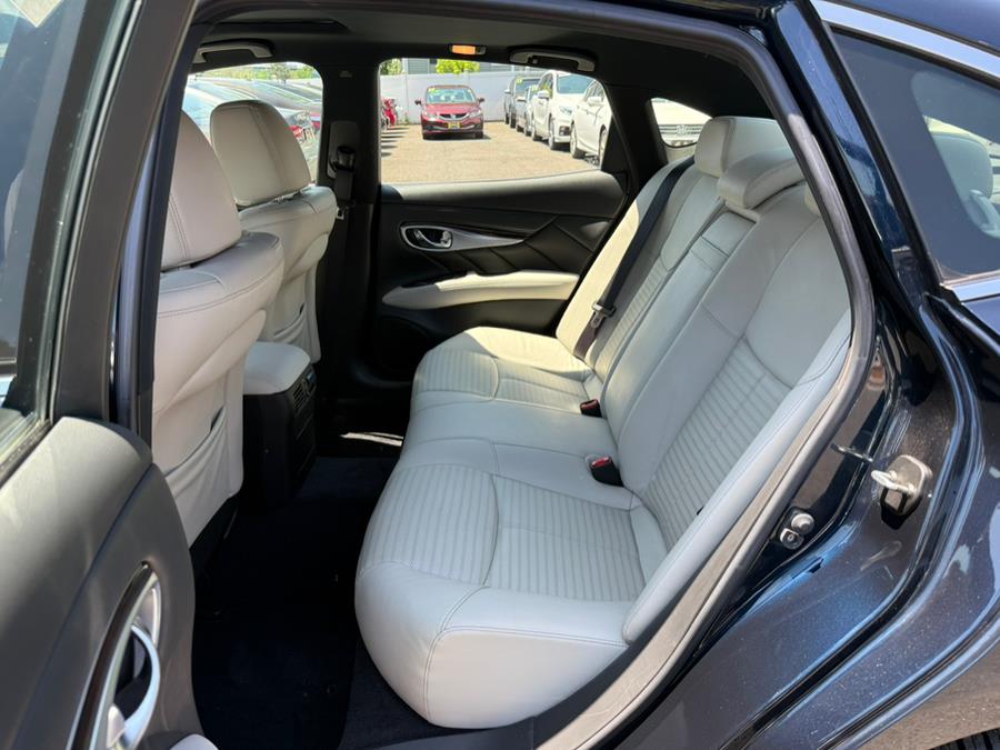 2018 INFINITI Q70 3.7 Sport AWD, available for sale in Hartford, Connecticut | VEB Auto Sales. Hartford, Connecticut 2018 INFINITI Q70 3.7 Sport AWD, available for sale in Hartford, Connecticut | VEB Auto Sales. Hartford, Connecticut