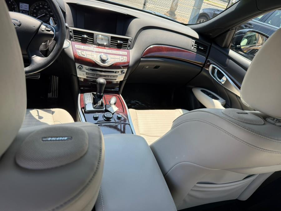 2018 INFINITI Q70 3.7 Sport AWD, available for sale in Hartford, Connecticut | VEB Auto Sales. Hartford, Connecticut 2018 INFINITI Q70 3.7 Sport AWD, available for sale in Hartford, Connecticut | VEB Auto Sales. Hartford, Connecticut