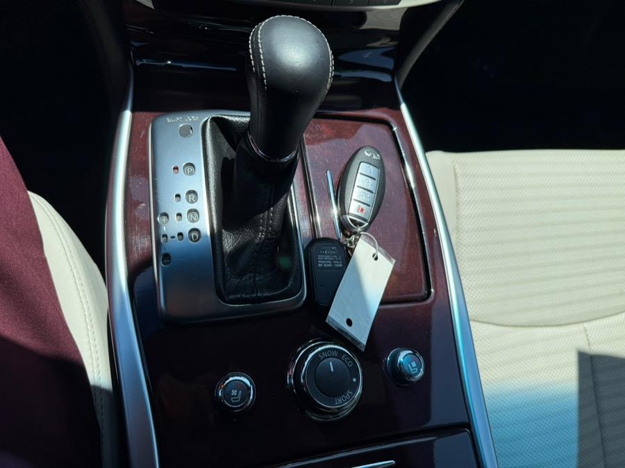 2018 INFINITI Q70 3.7 Sport AWD, available for sale in Hartford, Connecticut | VEB Auto Sales. Hartford, Connecticut 2018 INFINITI Q70 3.7 Sport AWD, available for sale in Hartford, Connecticut | VEB Auto Sales. Hartford, Connecticut