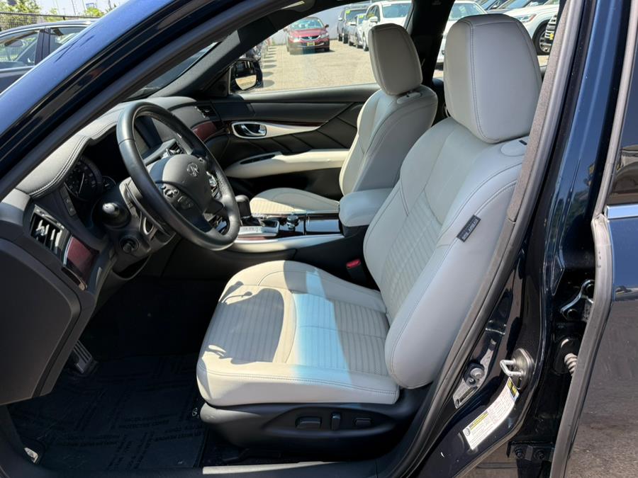 2018 INFINITI Q70 3.7 Sport AWD, available for sale in Hartford, Connecticut | VEB Auto Sales. Hartford, Connecticut 2018 INFINITI Q70 3.7 Sport AWD, available for sale in Hartford, Connecticut | VEB Auto Sales. Hartford, Connecticut