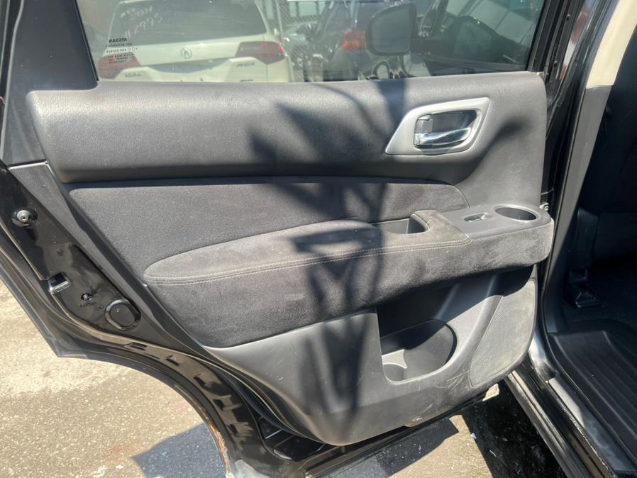 2015 Nissan Pathfinder 4WD 4dr S, available for sale in Brooklyn, New York | Atlantic Used Car Sales. Brooklyn, New York 2015 Nissan Pathfinder 4WD 4dr S, available for sale in Brooklyn, New York | Atlantic Used Car Sales. Brooklyn, New York