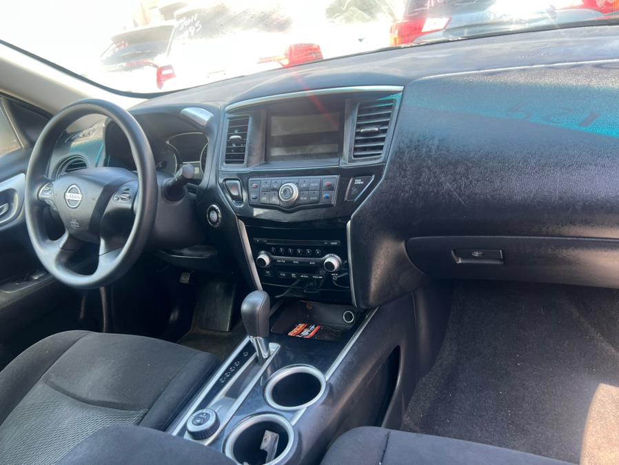 2015 Nissan Pathfinder 4WD 4dr S, available for sale in Brooklyn, New York | Atlantic Used Car Sales. Brooklyn, New York 2015 Nissan Pathfinder 4WD 4dr S, available for sale in Brooklyn, New York | Atlantic Used Car Sales. Brooklyn, New York